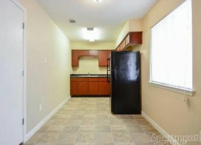 1st image of 1701 College St