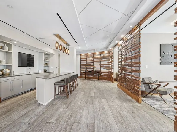 4-75 48th Avenue image 29 of 52