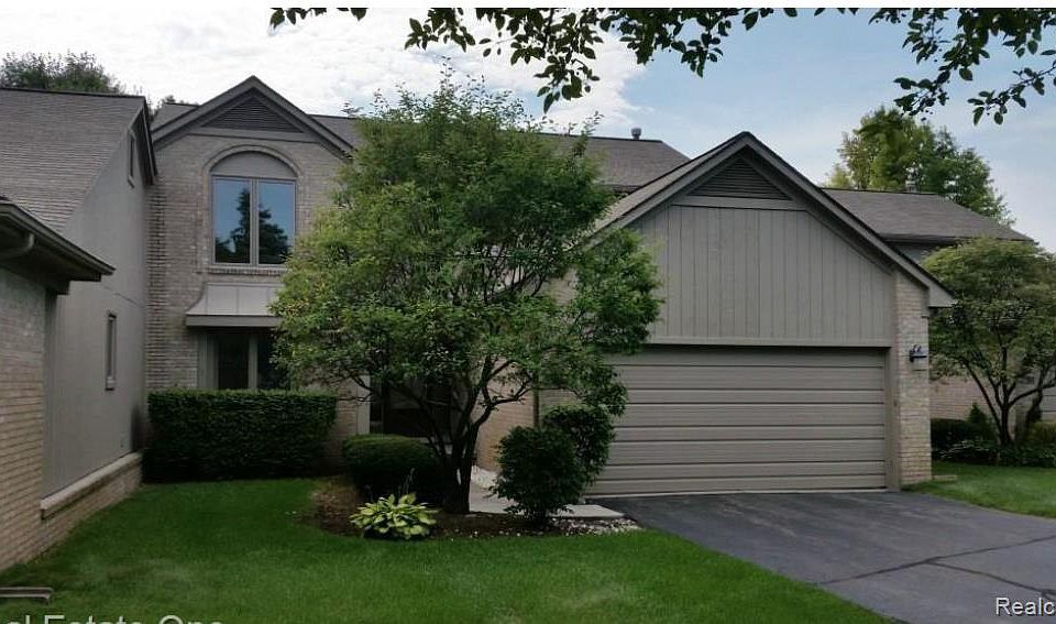 1st image of 33785 Vista Dr
