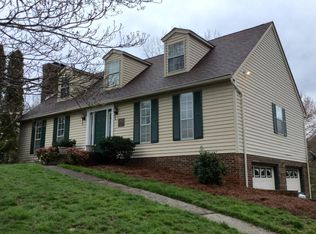 1412 Wilshire Pl, Maryville, TN 37803