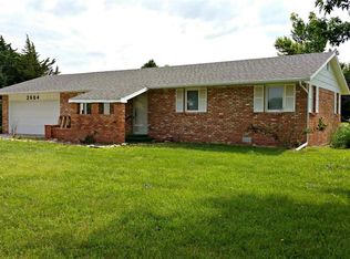 2604 Wildrose St, Hutchinson, KS 67502