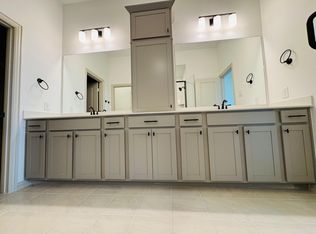 3546 Pierce Ln, Grand Prairie, TX 75052