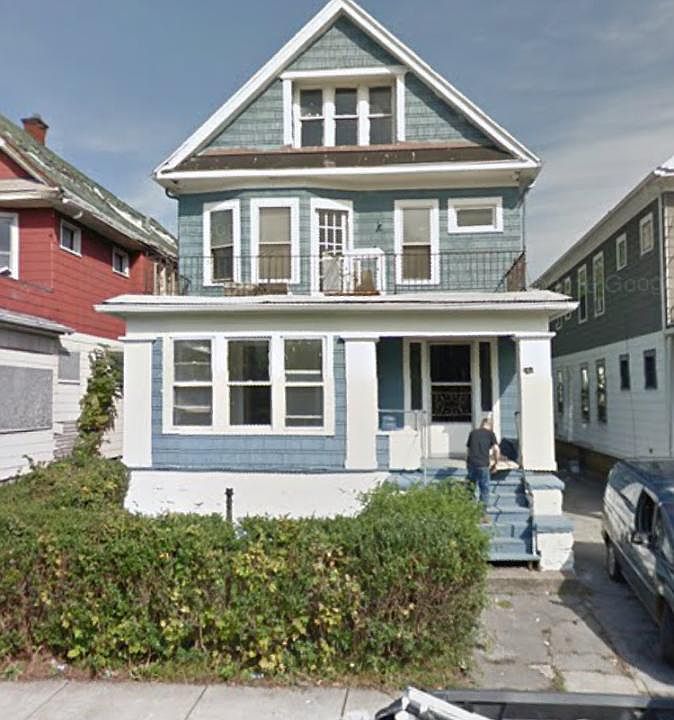1st image of 164 Brunswick Blvd APT 2