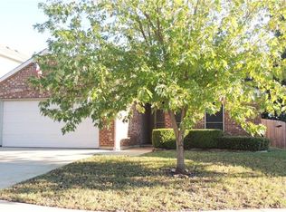 5449 Kingsknowe Pkwy, Fort Worth, TX 76135