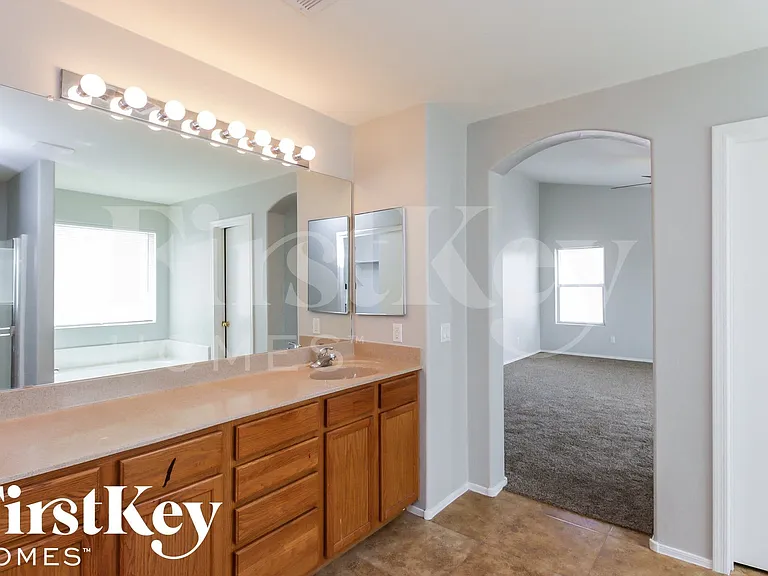 2913 W Gold Dust Ave — Photo 8
