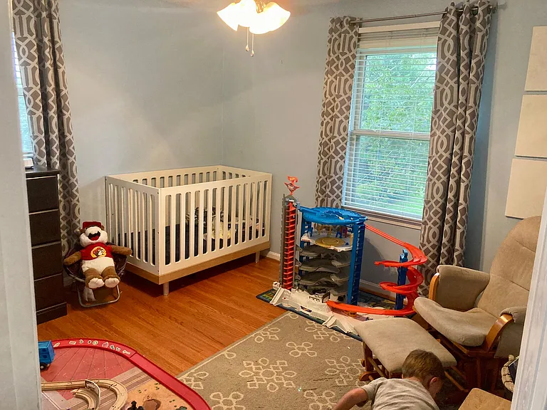 529 Edgeknoll Dr — Photo 9