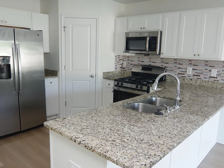 2790 Prince Charles Ct — Photo 3
