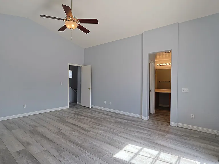 6113 Crystal Talon St — Photo 9