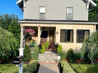 10 Cove Ave #4, Framingham, MA 01702