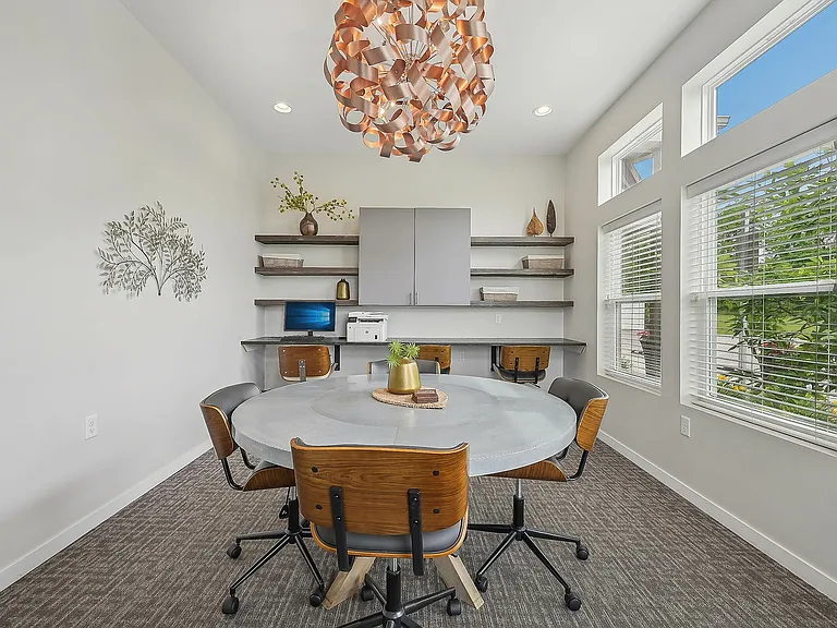 Business Center & Co-Working Space