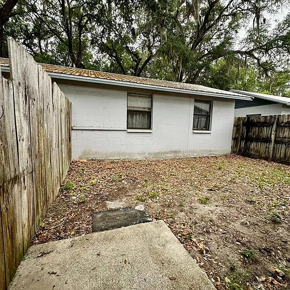 649 NE Waldo Rd — Photo 15