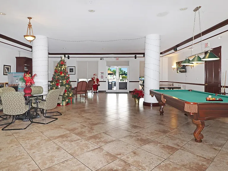 5085 NW 7th St #601 — Photo 35