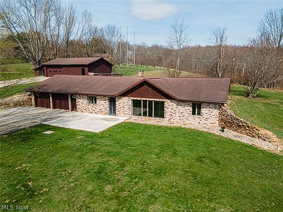 3rd image of 26140 Township Road 37
