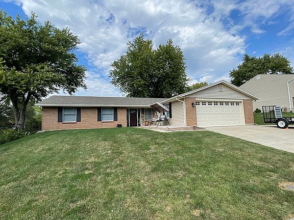 3rd image of 4821 Hollywreath Ct