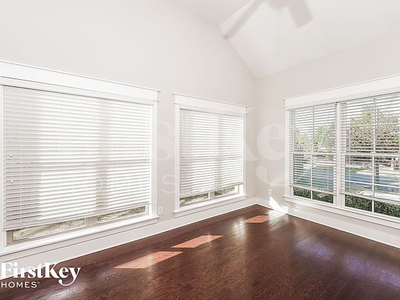 3rd image of 5071 Brookes Crossing Blvd