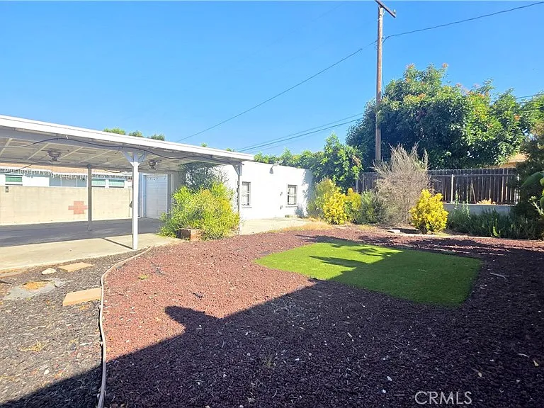 445 1/2 E Puente St — Photo 17