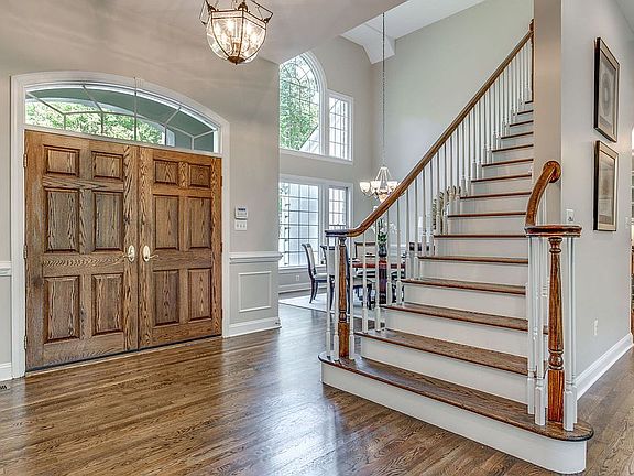 4th image of 10689 Alliwells Ct