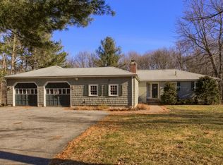 8 Thomas Dr, Chelmsford, MA 01824