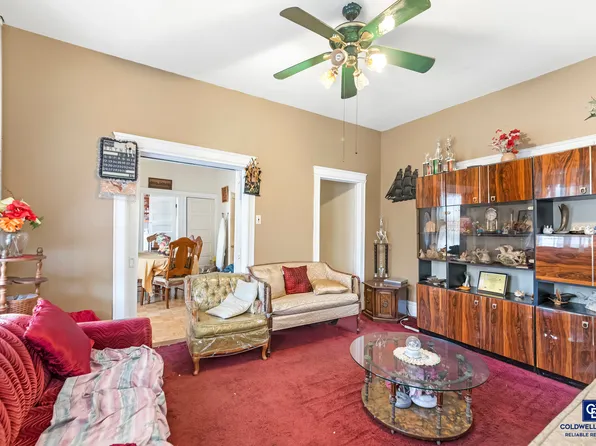 1284 Sterling Place image 5 of 11