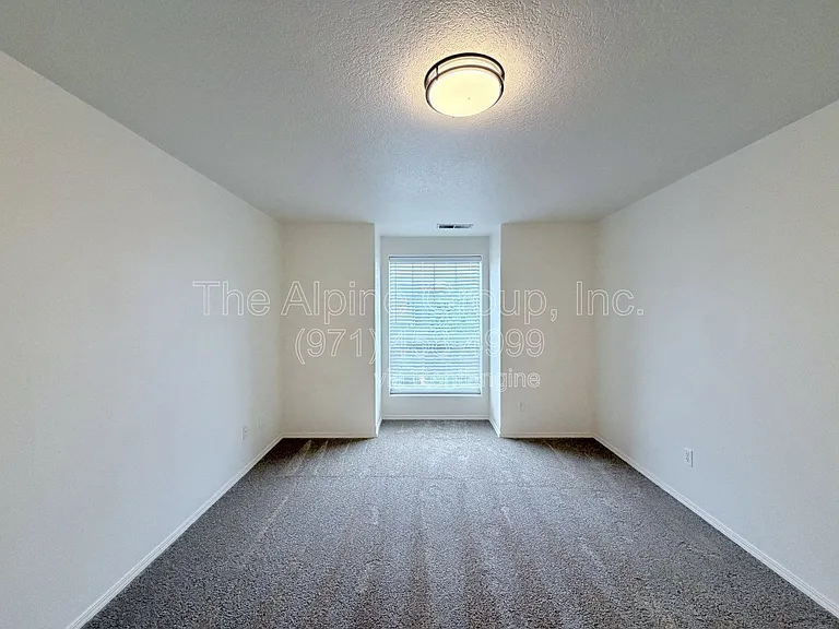 5817 NW 174th Ave — Photo 18