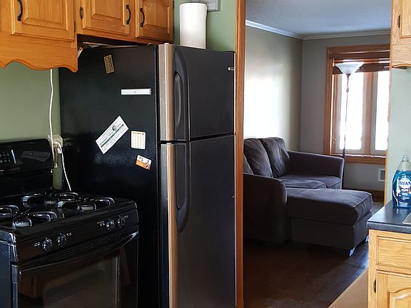 3rd image of 215 Nokomis Pkwy