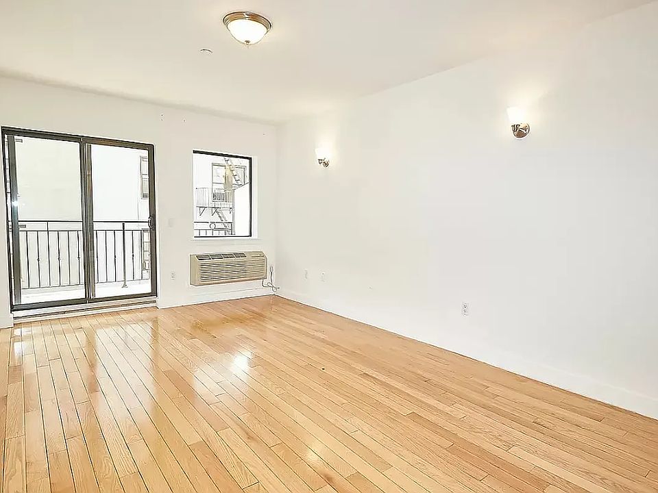 1st image of 31-35 31st St #501