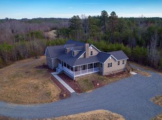2011 Rock Barn Rd, Nathalie, VA 24577