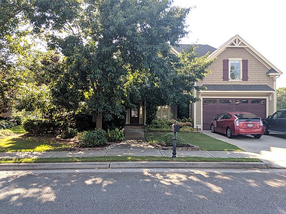 3rd image of 32 Grove Park Cres