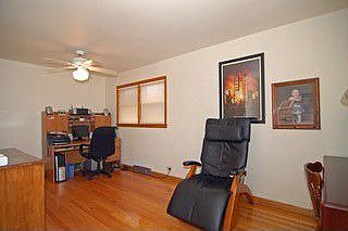 5th image of 5425 N Lynch Ave