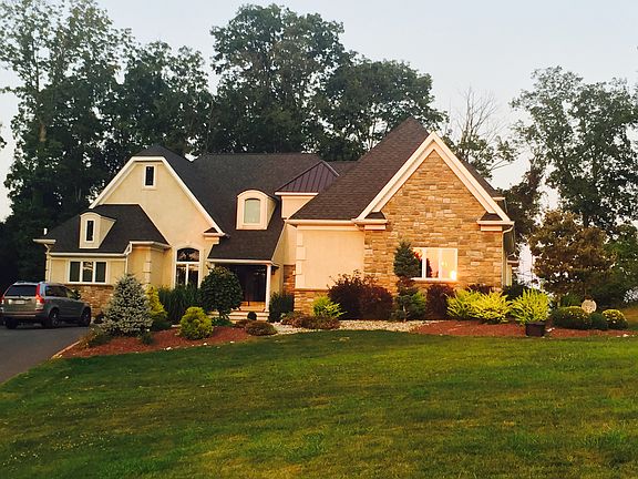 3rd image of 2730 Imperial Crest Ln