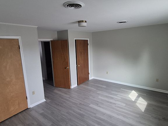 5th image of 101 Delaware Ave #2
