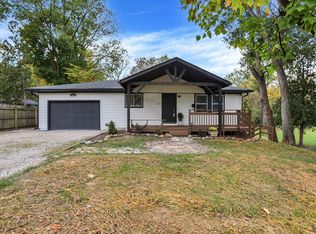 5832 Woodside Dr, Indianapolis, IN