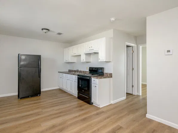 2220 E 17th St, Panama City, FL 32405