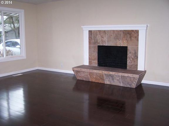 5th image of 769 SE 11th Ave