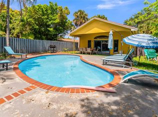 1738 N 16th Ct, Hollywood, FL 33020