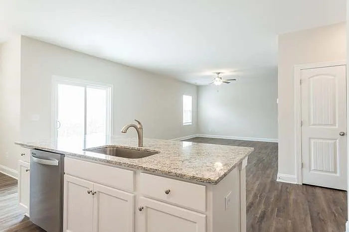 240 Oak Park Blvd — Photo 18