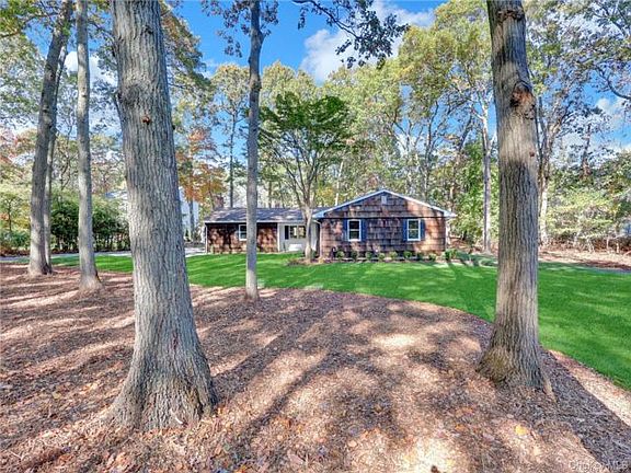 3rd image of 7 Canterbury Ct