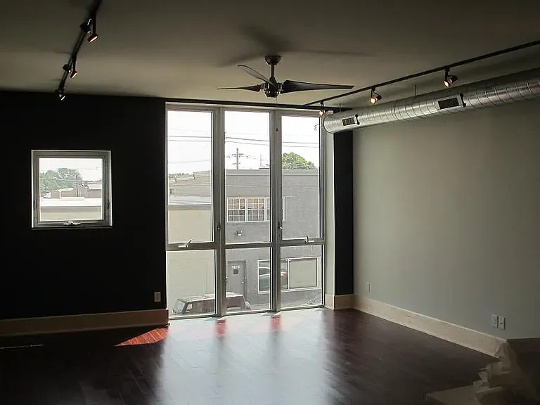 515 N Hickory St #202 — Photo 5