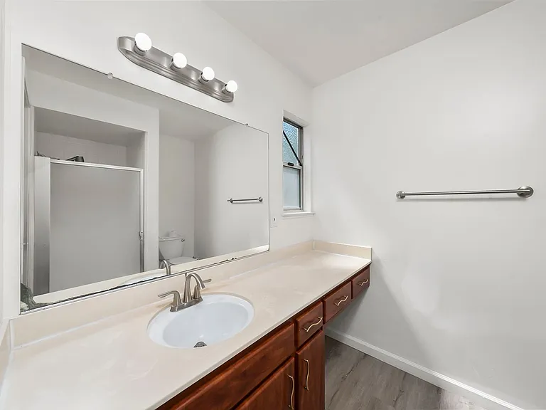 6228 Riverside Blvd — Photo 12