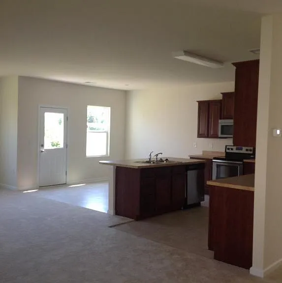 1013 Balmore Dr — Photo 5