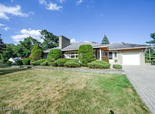 17 Juracka Pkwy, Schenectady, NY