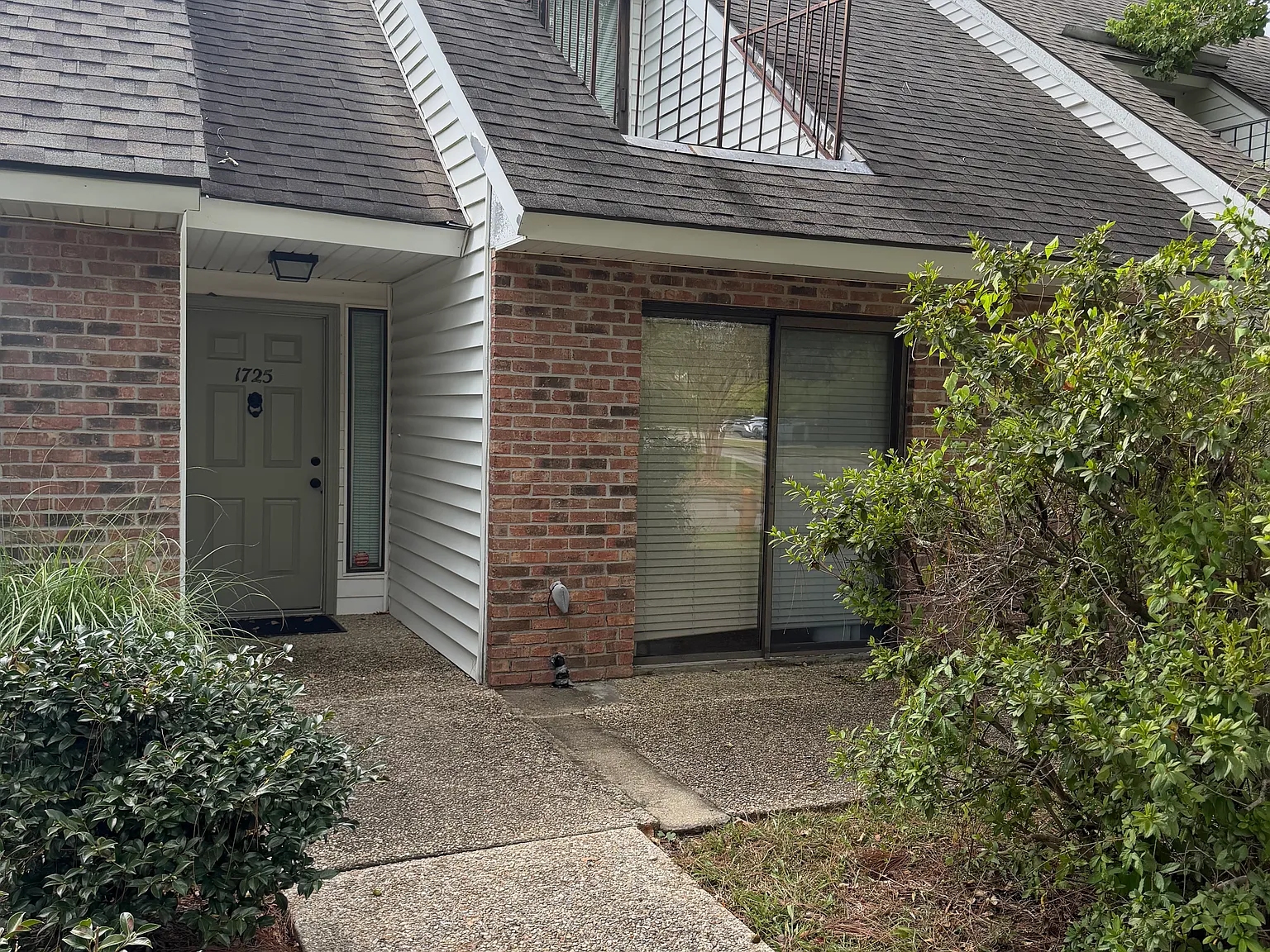 2 bed, 1400 sqft, $1,750 — Photo 1