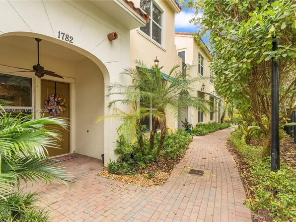 1782 NW 124th Pl, Pembroke Pines, FL 33028