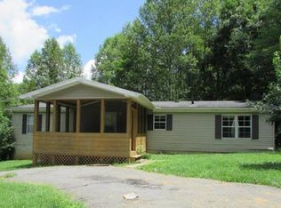 302 Green Pond Rd, Johnson City, TN 37604