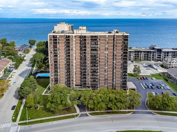 301 Frances Ave #703, Hamilton, ON L8E 3W6