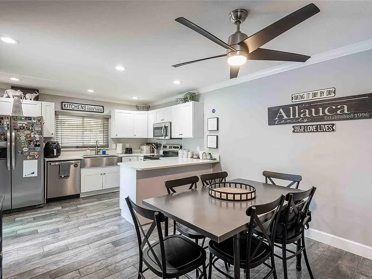 15307 W Pond Woods Dr #301 — Photo 10
