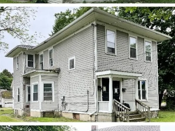207-209-209 1/2 W Chemung Pl, Elmira, NY 14904
