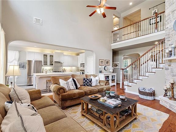 3rd image of 13004 Bloomfield Hills Ln