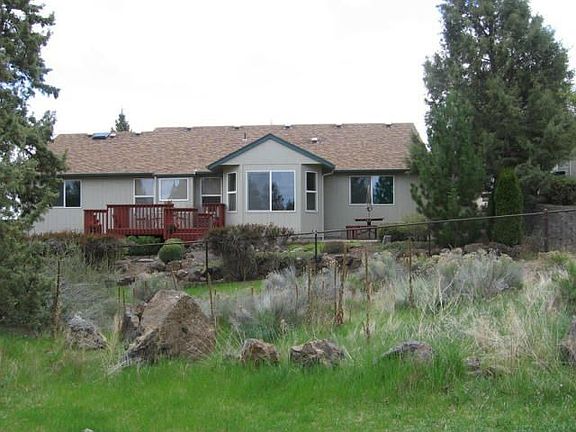 Back view from golf course.