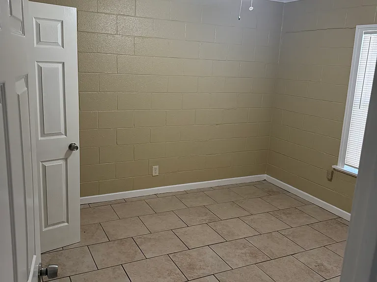 2801 Del Papa St #12 — Photo 9